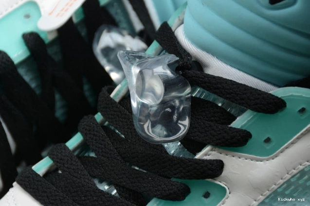 Jordan CN2932-100 Island 5 Green Air 0731